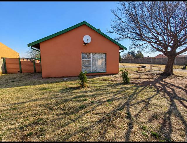 3 BEDROOM HOUSE FOR SALE IN HENLEY ON KLIP